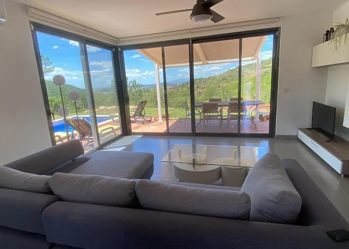 Casa-alfarobeira-villa-with-splendid-views-and-private-pool-for-4p-baby