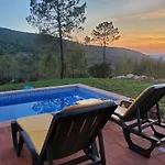 Casa Alfarobeira, With Splendid Views And Private Pool For 4p+baby *